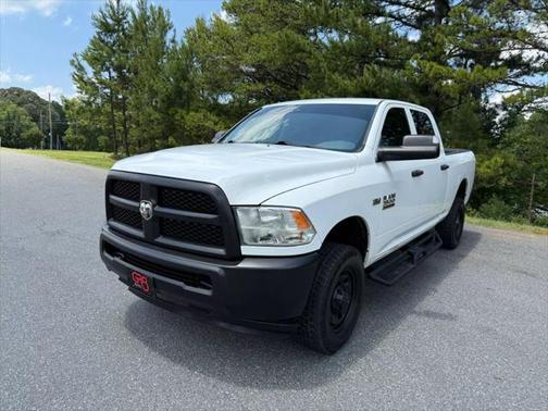 2018 RAM 2500 Tradesman Crew Cab 4x4 6'4' Box