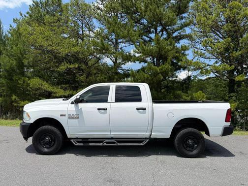 2018 RAM 2500 Tradesman Crew Cab 4x4 6'4' Box