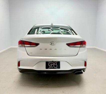 2018 Hyundai SONATA SE