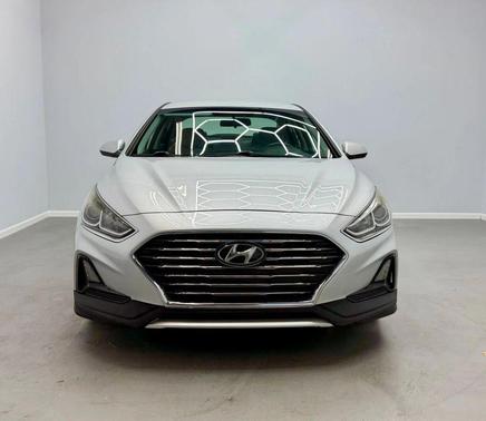 2018 Hyundai SONATA SE