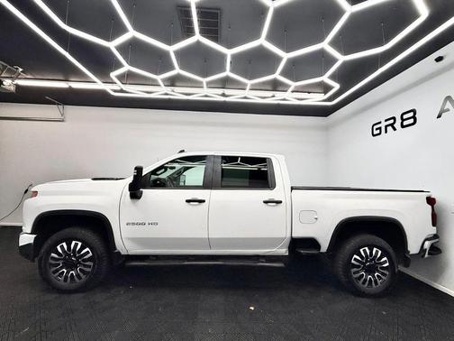 Summit White 2022 Chevrolet Silverado 2500 WT