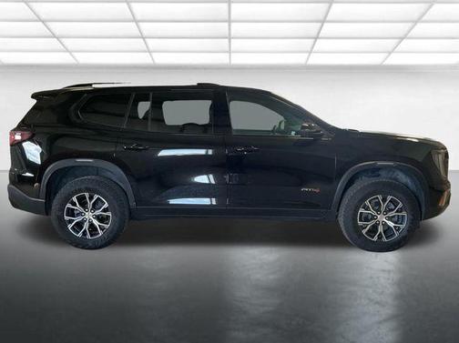 2024 GMC Acadia AT4