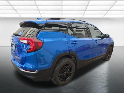 2024 GMC Terrain AT4