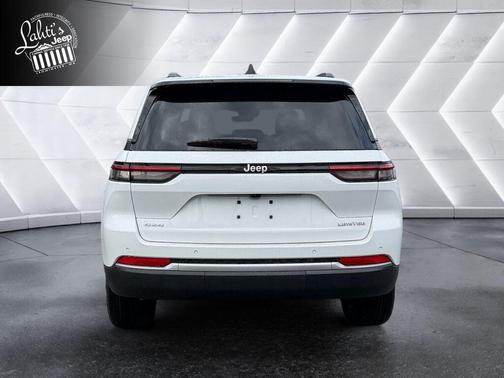 Bright White Clearcoat 2026 Jeep Grand Cherokee Limited