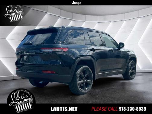 2025 Jeep Grand Cherokee Laredo