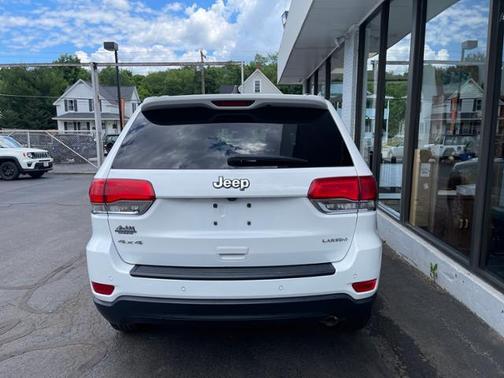 Photo 3 of 18 of 2016 Jeep Grand Cherokee Laredo