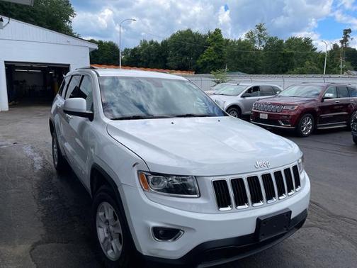Photo 5 of 18 of 2016 Jeep Grand Cherokee Laredo