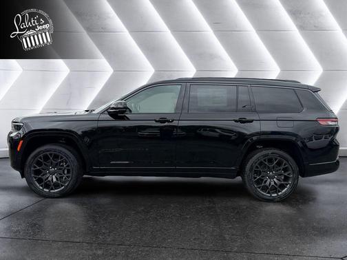 diamond black crystal pearlcoat 2026 Jeep Grand Cherokee L Summit