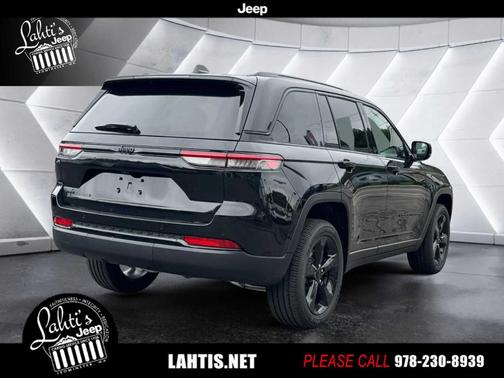 2025 Jeep Grand Cherokee Laredo