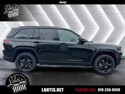 2025 Jeep Grand Cherokee Laredo