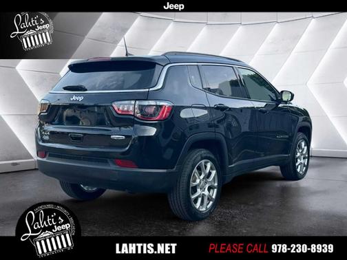 2022 Jeep Compass Latitude Lux