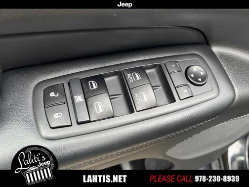 2020 Jeep Grand Cherokee Laredo E