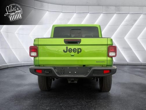 2026 Jeep Gladiator Sahara 4x4