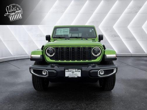 2026 Jeep Gladiator Sahara 4x4