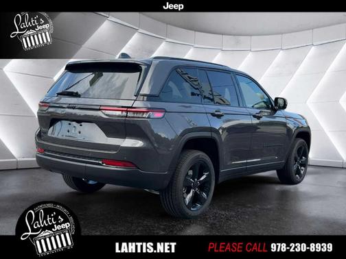2025 Jeep Grand Cherokee Laredo
