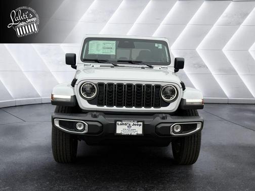 2026 Jeep Gladiator Sahara 4x4