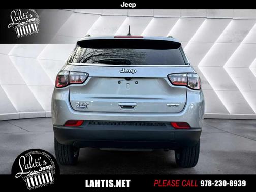 2022 Jeep Compass Latitude Lux