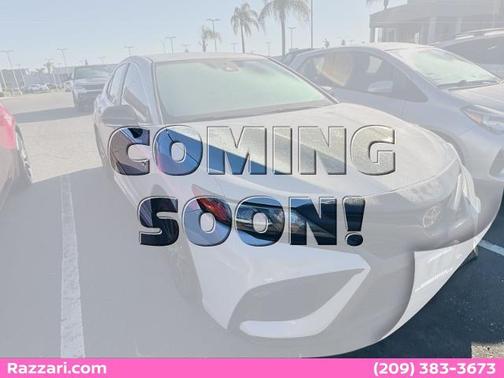Ice 2024 Toyota Camry SE