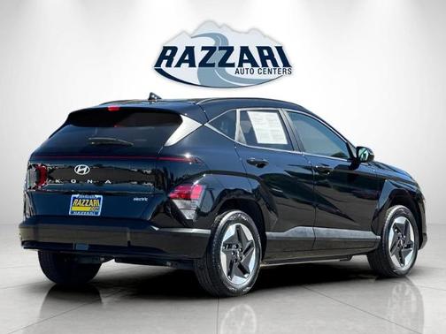 Abyss Black Pearl 2024 Hyundai KONA SEL