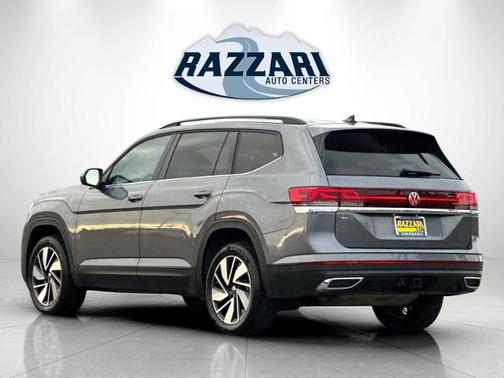 2024 Volkswagen Atlas 2.0T SE W/ TECHNOLOGY