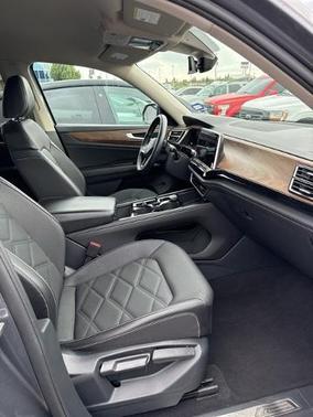 2024 Volkswagen Atlas 2.0T SE W/ TECHNOLOGY