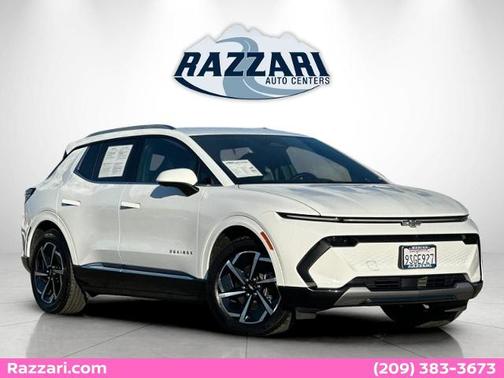 Summit White 2025 Chevrolet Equinox LT