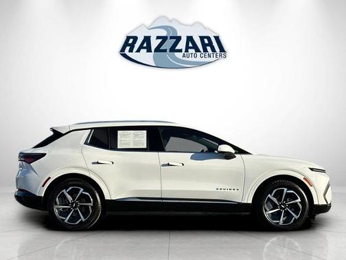 Summit White 2025 Chevrolet Equinox LT