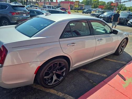 2021 Chrysler 300 S