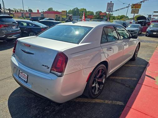 2021 Chrysler 300 S