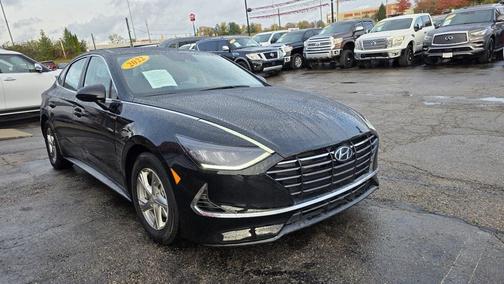 2022 Hyundai SONATA SE