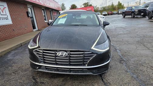 2022 Hyundai SONATA SE