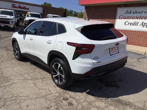 2025 Chevrolet Trax FWD 1RS