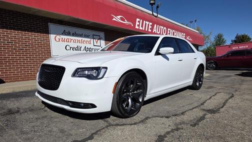 2022 Chrysler 300 S