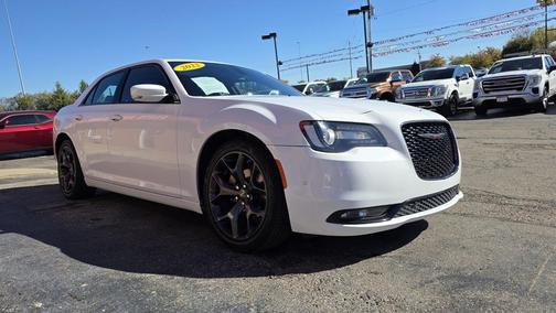 2022 Chrysler 300 S