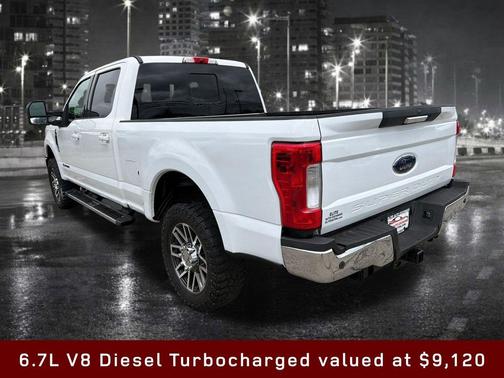 Oxford White 2019 Ford F-250 Lariat