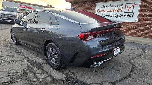 2022 Kia K5 LXS