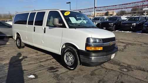 2018 Chevrolet Express 3500 LT