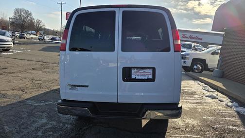 2018 Chevrolet Express 3500 LT