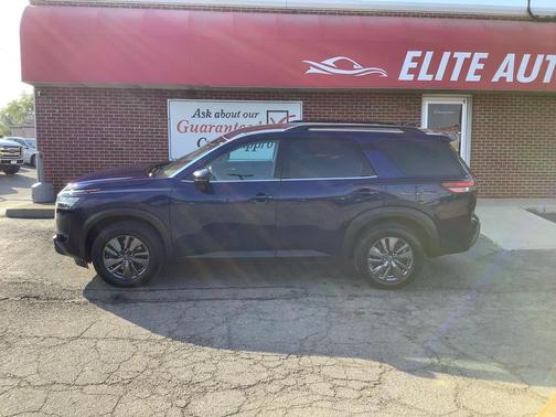 2022 Nissan Pathfinder SV 4WD