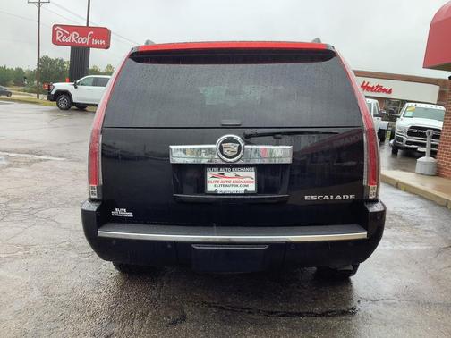 2008 Cadillac Escalade Base