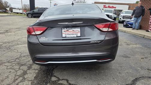 2016 Chrysler 200 C