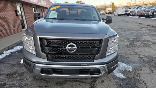 2022 Nissan Titan SV