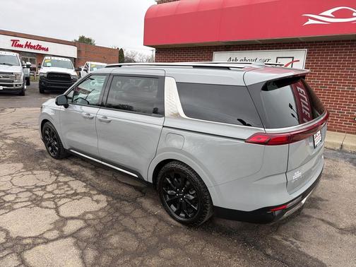 2024 Kia Carnival SX Prestige