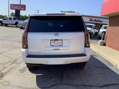 2019 Cadillac Escalade Luxury