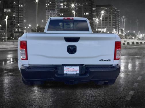 2023 RAM 3500 Tradesman Crew Cab 4x4 8' Box