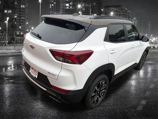 Summit White 2021 Chevrolet Trailblazer ACTIV