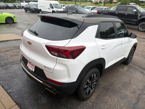 Summit White 2021 Chevrolet Trailblazer ACTIV