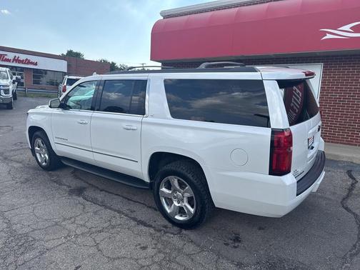 2017 Chevrolet Suburban LT