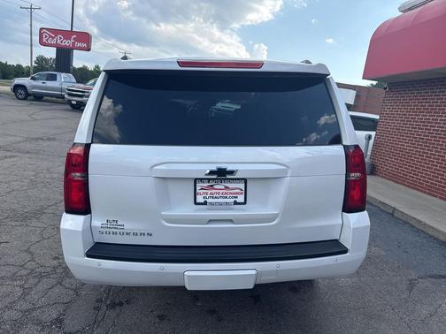 2017 Chevrolet Suburban LT