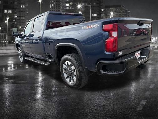 2022 Chevrolet Silverado 2500 Custom